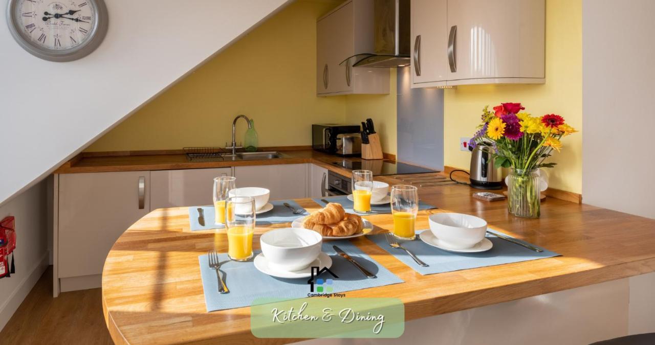 Cambridge Stays Diamond 2Br Apartment-Central-Parking-Walk To City & Train Station المظهر الخارجي الصورة